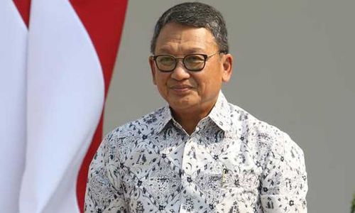 <p>Arifin Tasrif </p>
