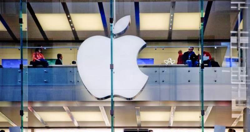 <p>Logo Apple di kantor Apple China</p>
