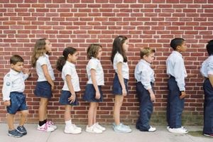 Orang Tua Merokok, Anak Berpeluang Stunting