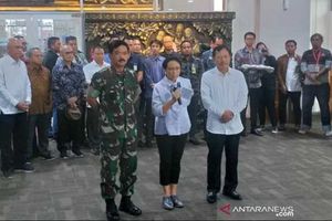 <p>Menteri Luar Negeri Retno Marsudi (tengah) menyatakan pemerintah akan mengevakuasi sebanyak 245 warga negara Indonesia (WNI) yang berada di Provinsi Hubei, China pada Sabtu (1/2)/Antara</p>
