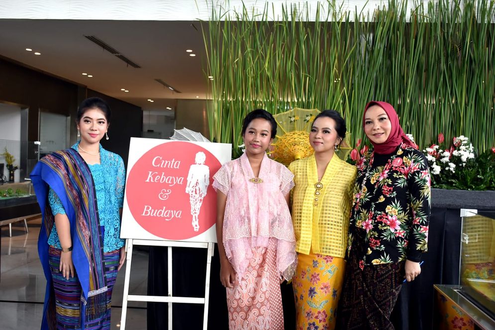 Festival Kebaya dan Batik Nusantara di Podomoro Gold View