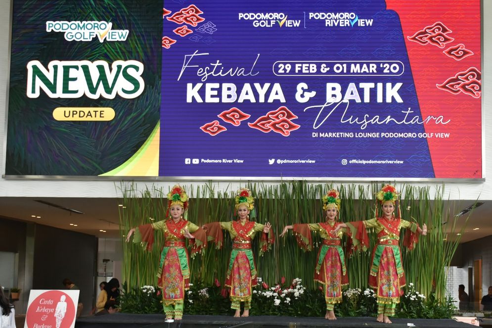 Festival Kebaya dan Batik Nusantara di Podomoro Gold View