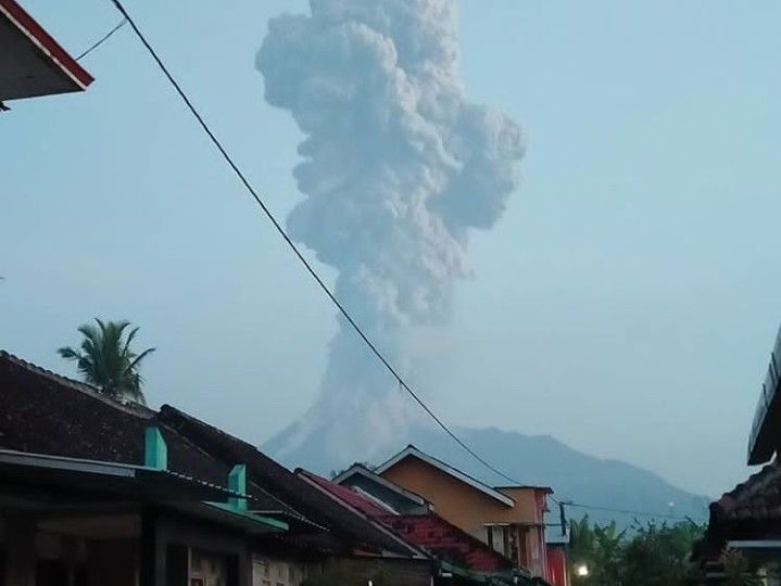 Erupsi Merapi yang terjadi Selasa (3/3/2020).
