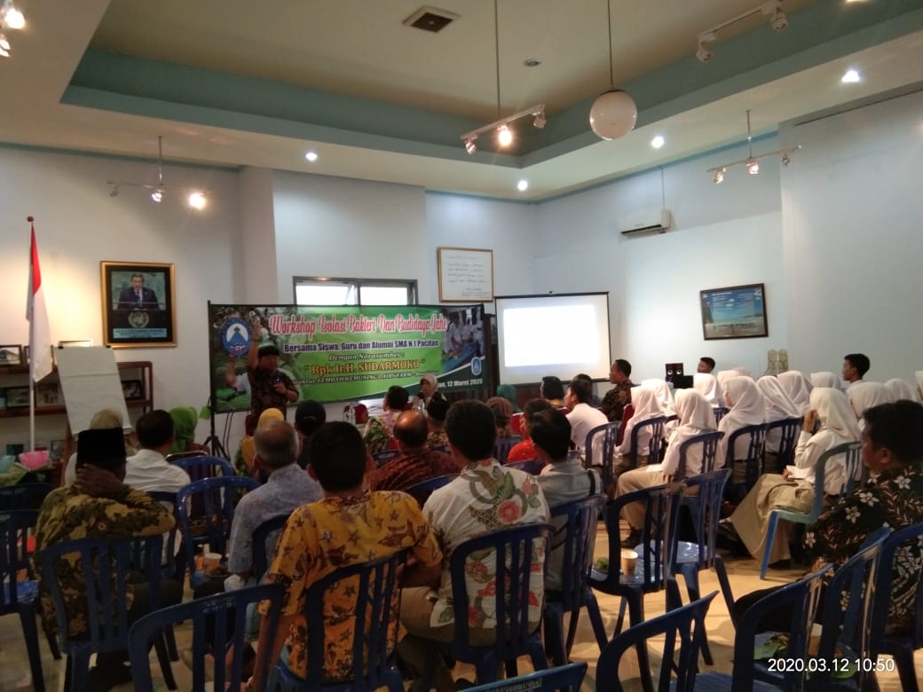 Workshop Isolasi Bakteri dan Budidaya Jahe Merah