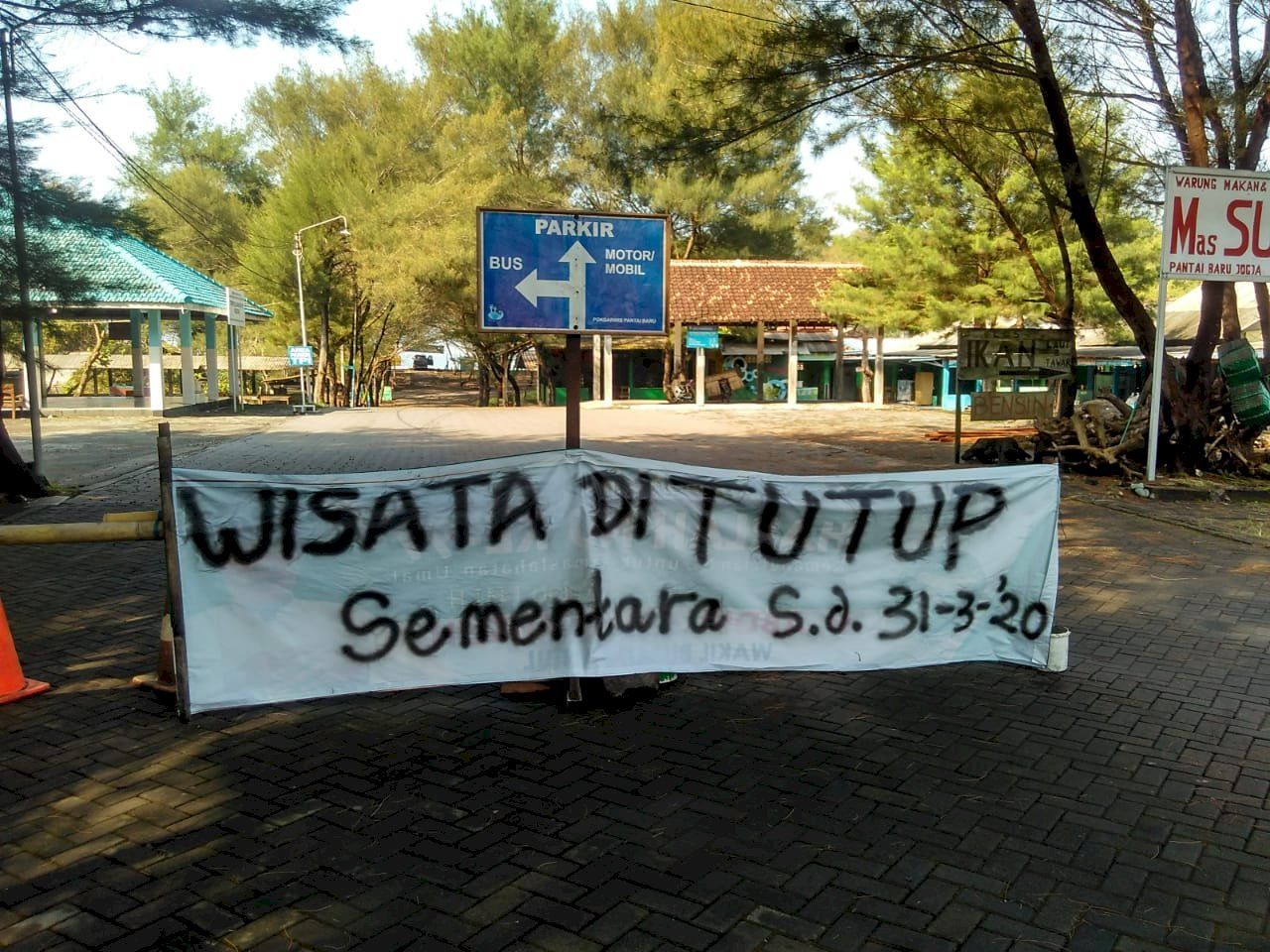 Tempat wisata pantai di Bantul ditutup sementara waktu.