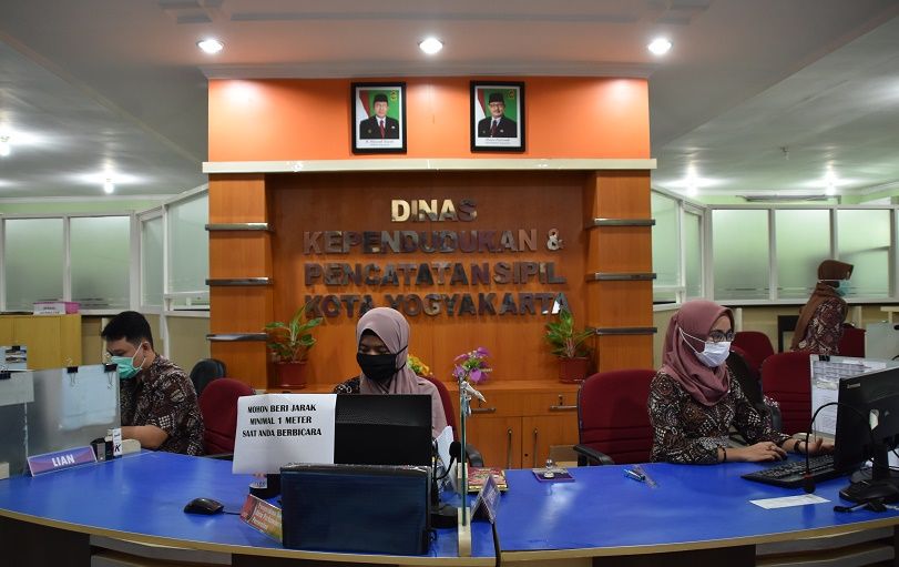 Dindukcapil Yogyakarta mulai menerapkan layanan online.