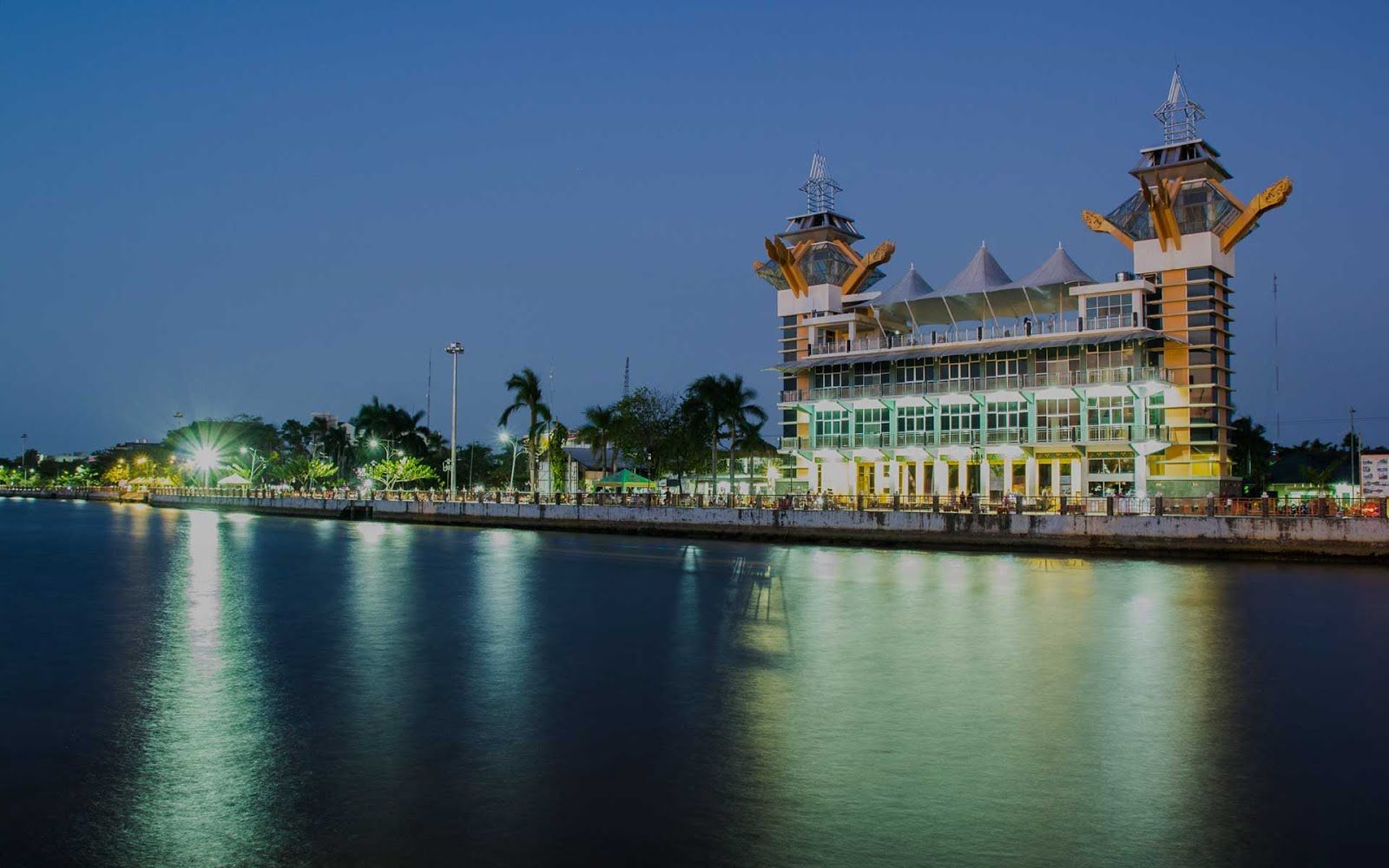 Siring Menara Pandang Banjarmasin
