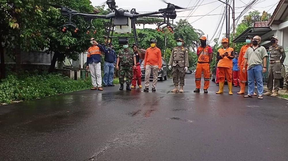 <p>Penyemprotan disinfektan oleh Pemprov DKI Jakarta./Facebook @Kominfotikjt</p>
