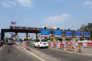 <p>Gerbang Tol Bekasi Barat/ truckmagz.com</p>
