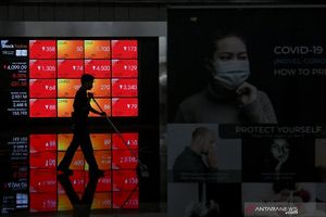 <p>Indeks Harga Saham Gabungan (IHSG) turun hingga 5% pada Senin, 30 Maret 2020 pukul 10.20 waktu JATS sehingga perdagangan saham dibekukan sementara atau trading halt. / Antara Foto</p>