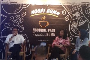 <p>Budi Raharja dalam pemaparannya di acara Ngobrol Pagi Seputar BUMN, Gedung Kementerian BUMN, Jakarta, Selasa (10/3) (Sumber: TrenAsia)</p>
