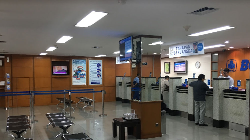 <p>Kantor Bank BCA (Sumber: https://www.infoperbankan.com/)</p>
