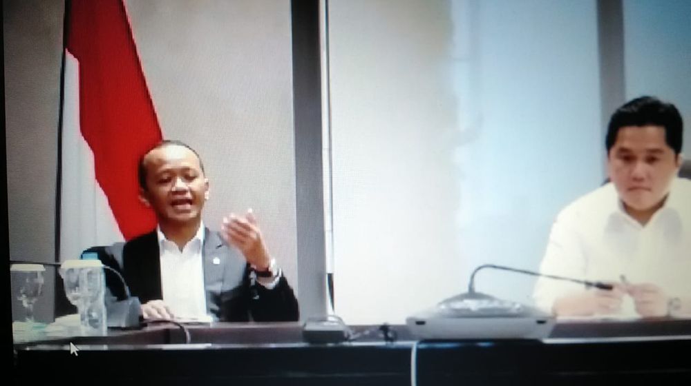 <p>Menteri Badan Usaha Milik Negara (BUMN) Erick Thohir dan Kepala Badan Koordinasi Penanaman Modal (BKPM) Bahlil Lahadalia  dalam pertemuan online, Senin, 30 Maret 2020.</p>
