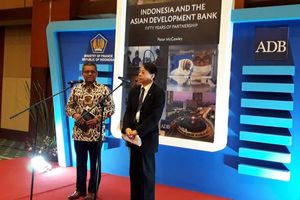 <p>Masatsugu Asakawa bersama Suahasil Nazara, Wakil Menteri Keuangan di Kementerian Keuangan, Selasa 3 Maret 2020</p>
