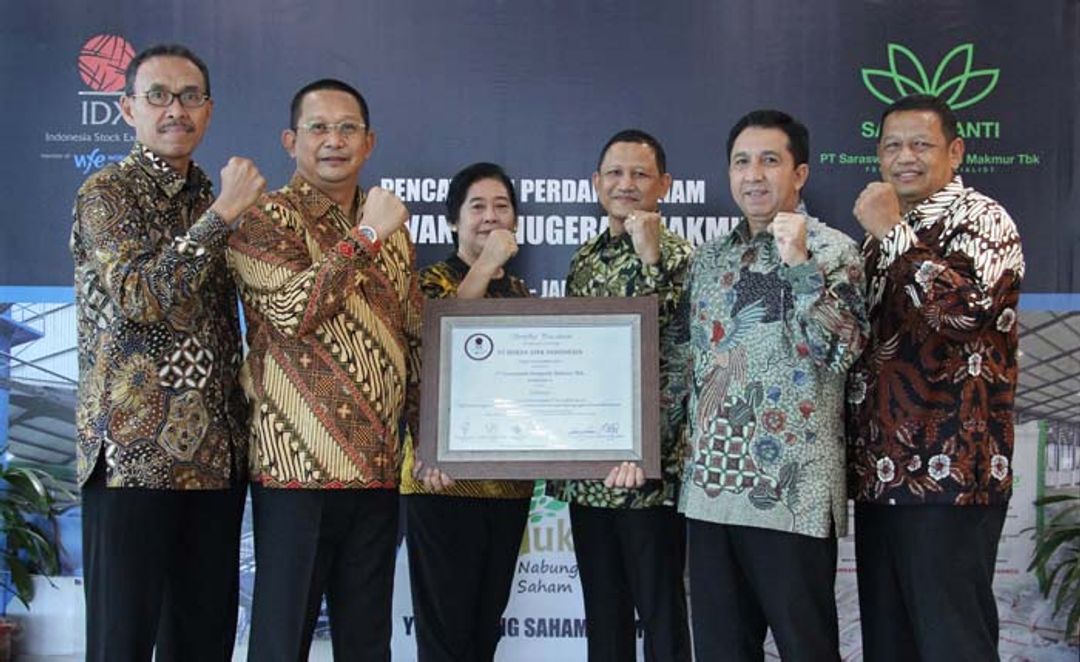 <p>Jajaran Direksi PT Saraswanti Anugerah Makmur Tbk</p>
