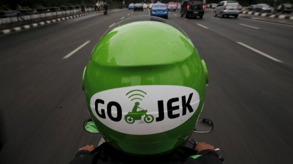 <p>PT Aplikasi Karya Anak Bangsa (Gojek Indonesia) mengapreasiasi kinerja driver, salah satunya melalui program Gojek Swadaya, dengan memberikan beasiswa pendidikan untuk 10 putra/putri mitranya. Beasiswa tersebut diberikan untuk jenjang diploma (D3) di tujuh politeknik di Indonesia.  / Gojek</p>
