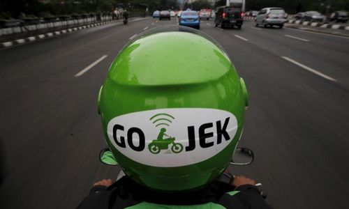 <p>PT Aplikasi Karya Anak Bangsa (Gojek Indonesia) mengapreasiasi kinerja driver, salah satunya melalui program Gojek Swadaya, dengan memberikan beasiswa pendidikan untuk 10 putra/putri mitranya. Beasiswa tersebut diberikan untuk jenjang diploma (D3) di tujuh politeknik di Indonesia. / Gojek</p>