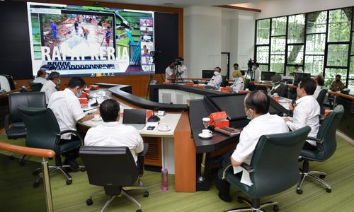 <p>Kementerian Desa, Pembangunan Daerah Tertinggal dan Transmigrasi melakukan rapat virtual dengan Komisi V DPR, Selasa, 21 April 2020. Sumber: kemendesa.go.id</p>
