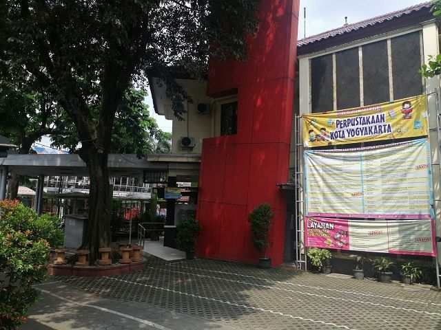 Perpustakaan Kota Yogyakarta sepi pengunjung selama pandemi Covid-19.