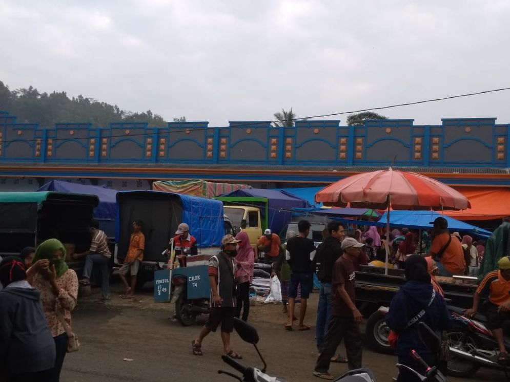 Aktivitas Masyarakat di Pasar Gondosari Punung Pacitan di Tengah Wabah Corona