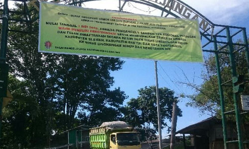 Truk-truk pengangkut sampah sudah bisa kembali membuang sampah di TPST Piyungan