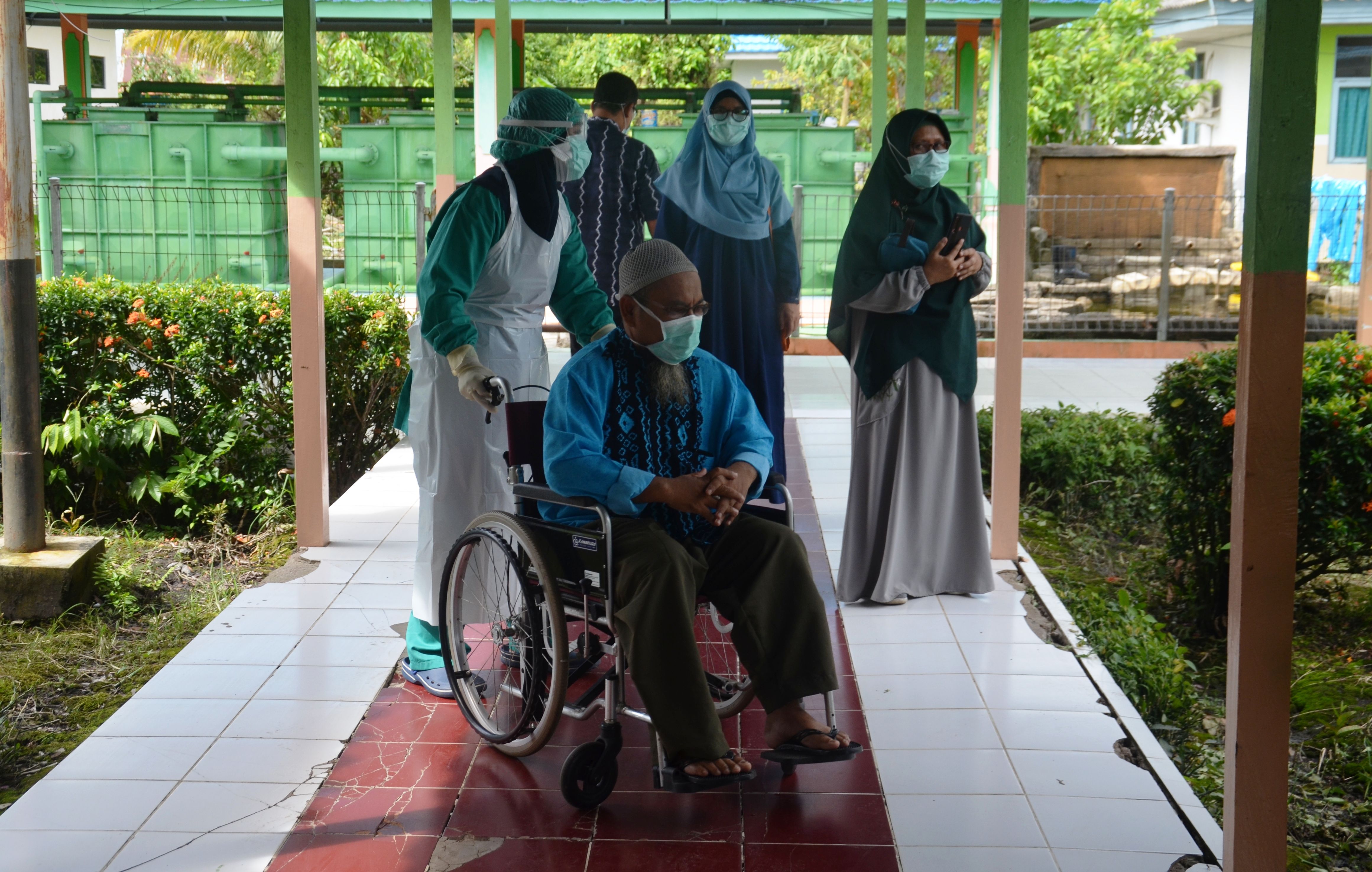 Pasien sembuh keluar dari RSUD Abdul Aziz Marabahan