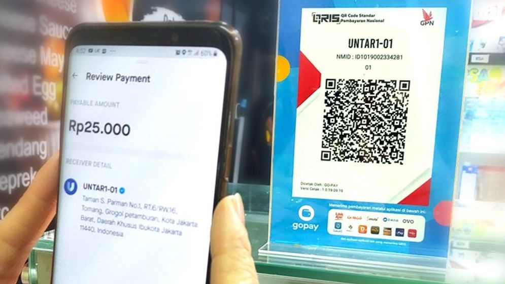 Penggunaan transaksi non tunai sedang digalakkan oleh Bank Indonesia untuk meminimalisir beredarnya uang tunai.