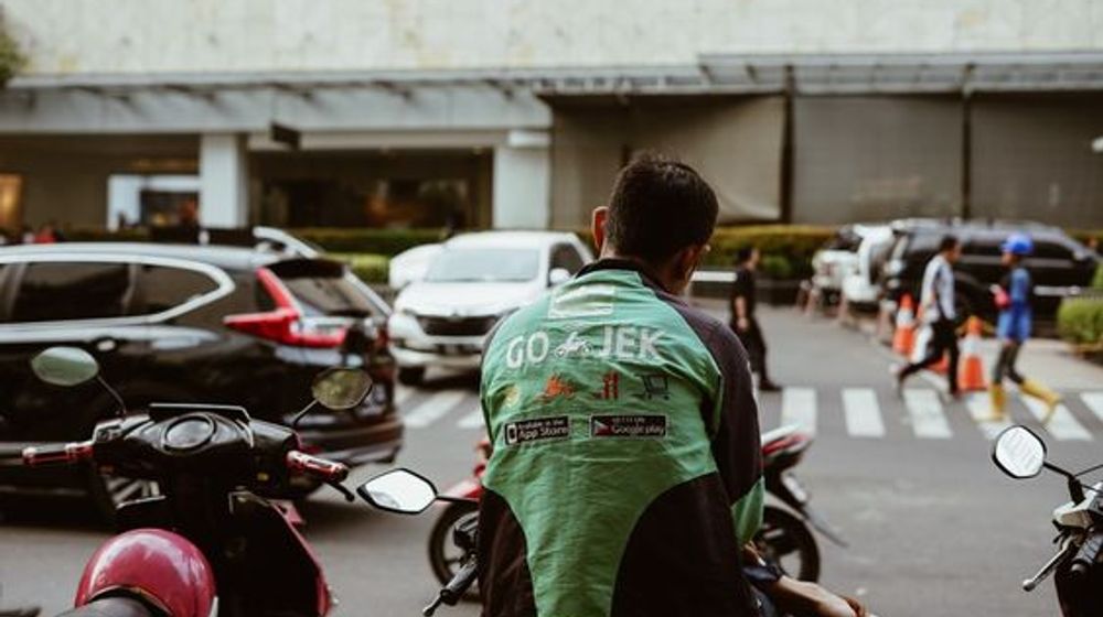 <p>Kondisi Ojek Online / Sumber: id.pinterest.com</p>
