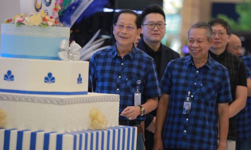 <p>Presiden Direktur BCA Jahja Setiaatmadja. / Facebook @BankBCA</p>
