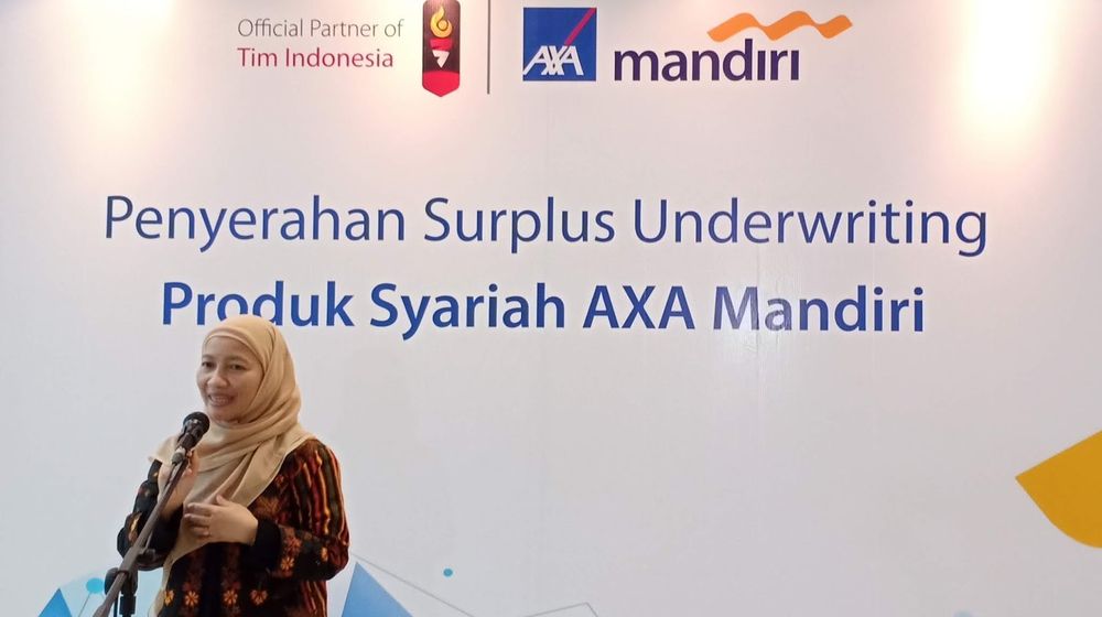 <p>Penyerahan Surplus Underwriting Produk Syariah AXA Mandiri, Selasa, 5 Juni 2018/ https://www.nonamelinda.com/</p>
