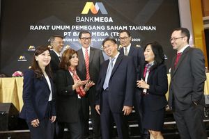 <p>Manajemen Bank Mega. / Bankmega.com</p>
