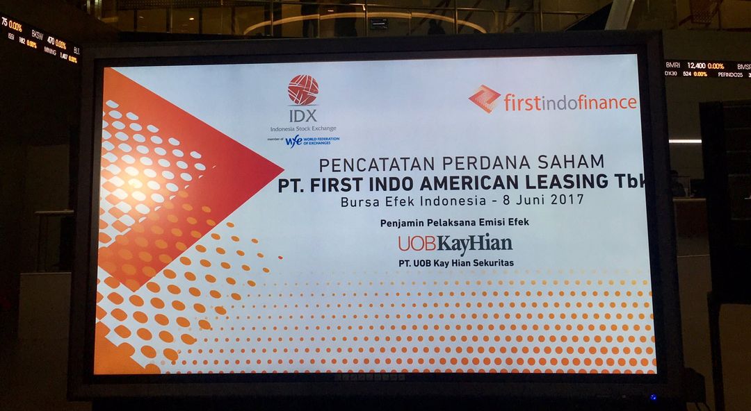 <p>Pencatatan Perdana Saham PT First Indo American Leasing Tbk (FINN) sebagai emiten ke- 544 di BEI (Sumber: https://twitter.com/idx_bei)</p>
