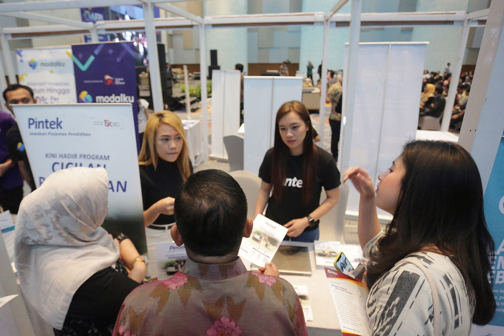 Momen Bulan Fintech Nasional, Asosiasi: Potensi Fintech Syariah Masih Luas