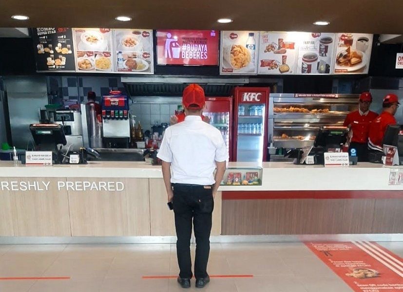 <p>Gerai KFC milik PT Fast Food Indonesia Tbk. (FAST). / Facebook @kfcindonesia</p>

