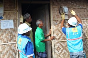 <p>Dalam Perppu yang ditandatangani oleh Presiden Joko Widodo diatur kebijakan pembebasan pembayaran tagihan listrik bagi 24 juta pelanggan dengan daya 450 Volt Ampere (VA) dan memberikan diskon 50% bagi 7 Juta pelanggan dengan daya 900 VA bersubsidi mulai 1 April 2020. / PLN.co.id</p>
