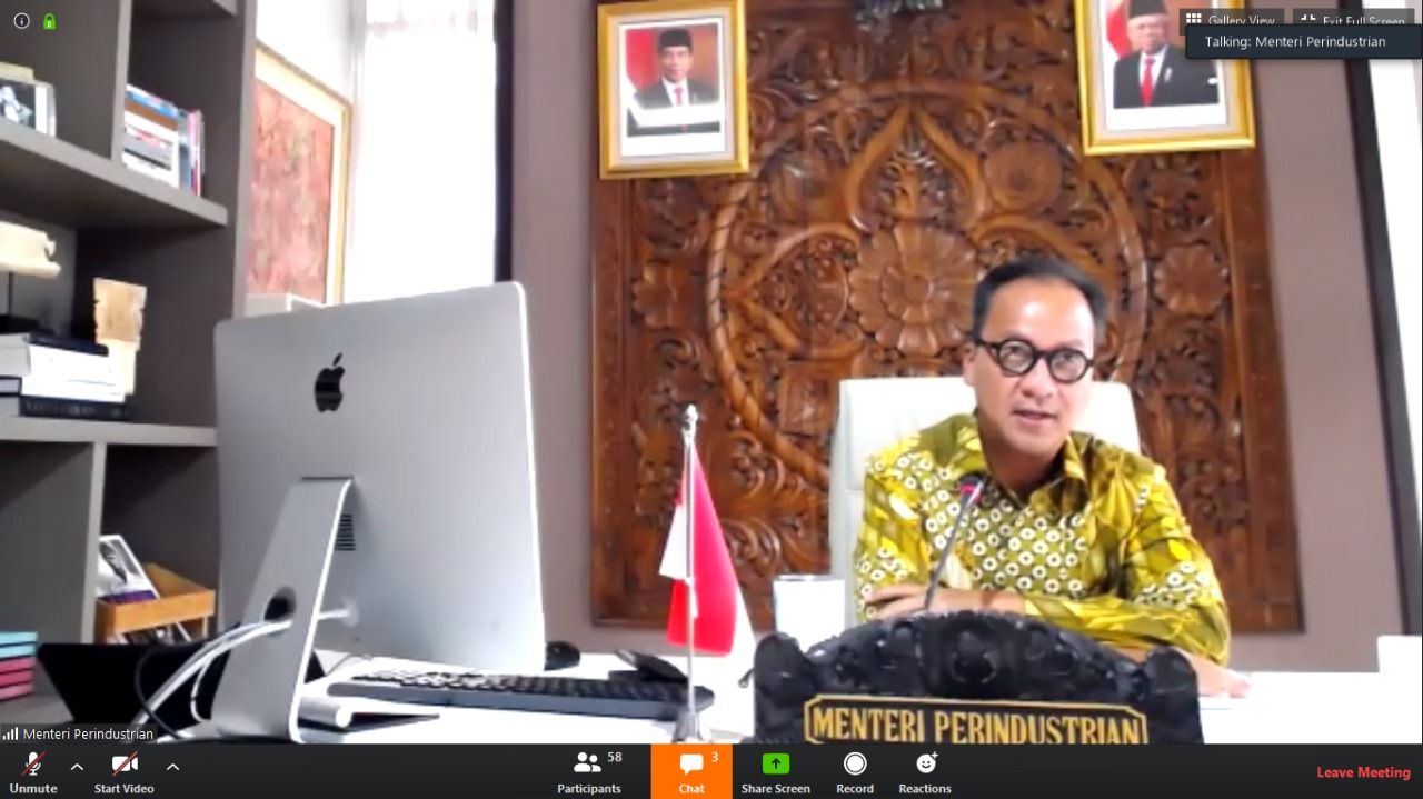 <p>Menteri Perindustrian (Menperin) Agus Gumiwang Kartasasmita dalam video conference pada Selasa, 21 April 2020. / Dok. TrenAsia</p>
