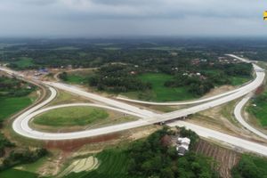 <p>Proyek pembangunan infrastruktur Kementerian PUPR. / Dok. Kementerian PUPR</p>

