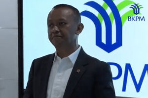 <p>Kepala Koordinasi Bidang Penanaman Modal (BKPM) Bahlil Lahadalia dalam konferensi video. / YouTube BKPM</p>