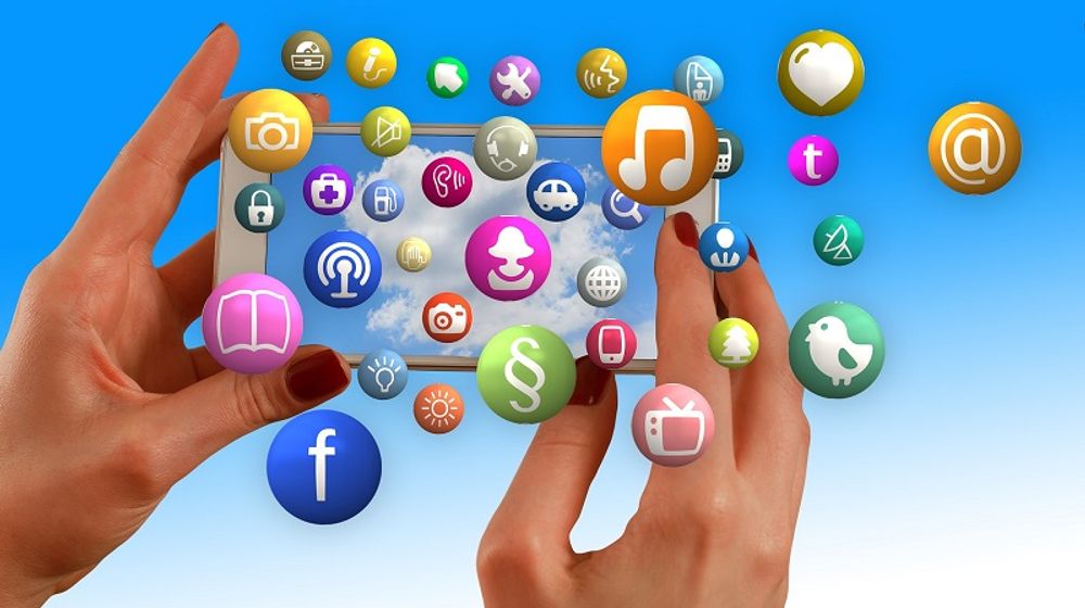 <p>Aplikasi yang sohor digunakan saat wabah COVID-19 melanda. / Pixabay</p>
