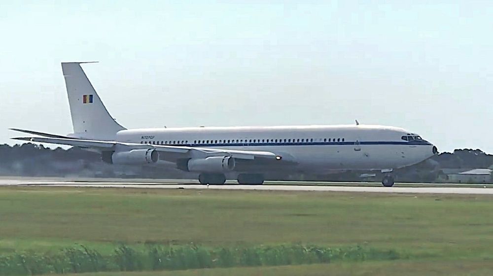 <p>Pesawat eks diktator Rumania/War Zone</p>
