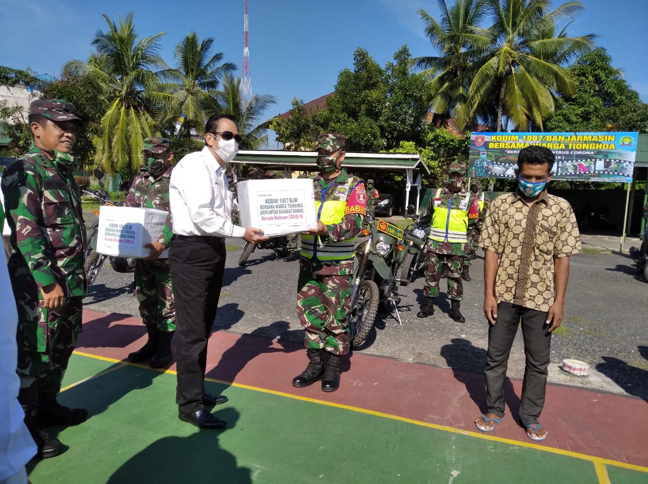 Pembagian sembako di Kodim 1007/Banjarmasin
