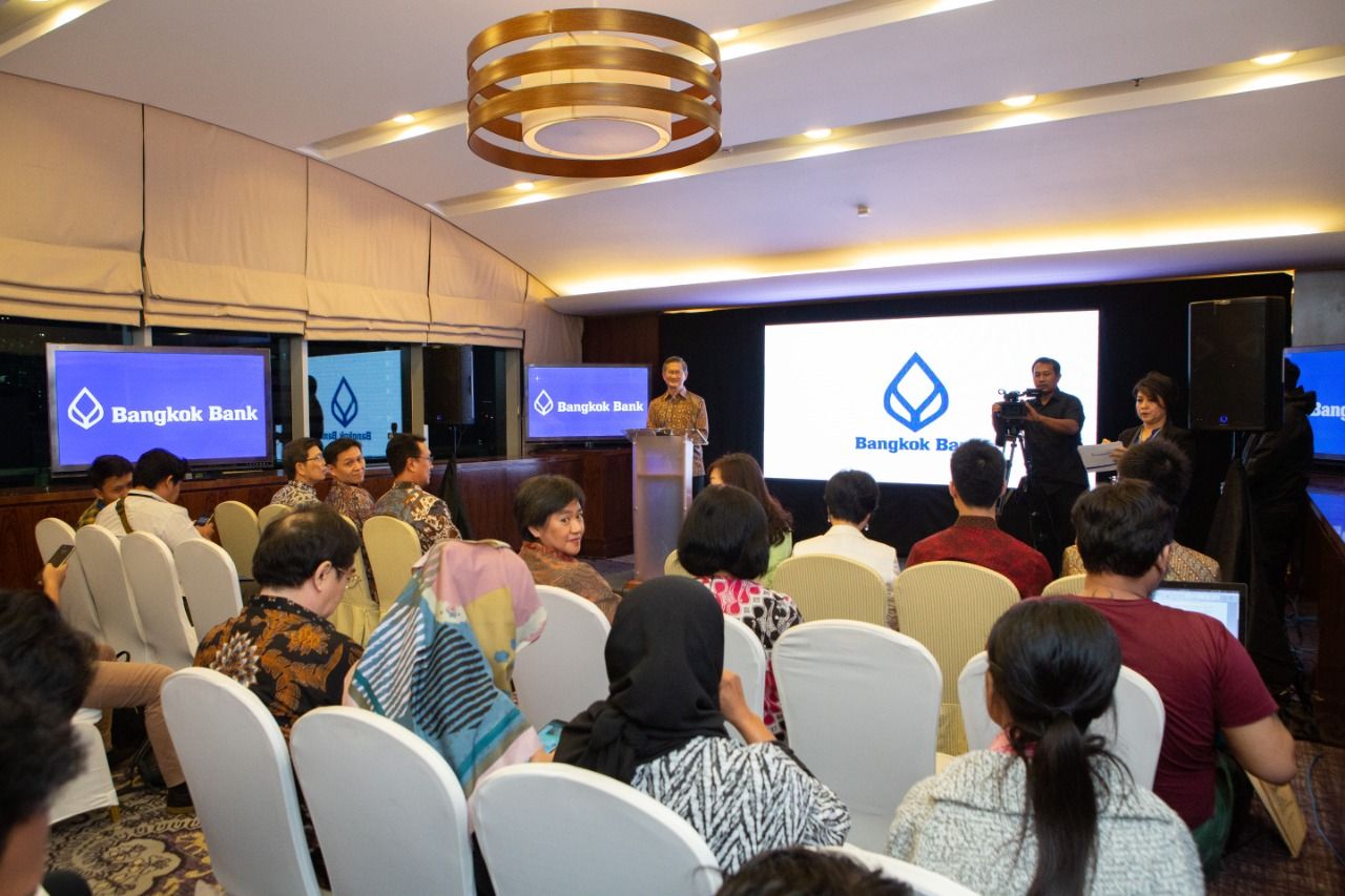 Bangkok Bank akuisisi saham Bank Permata