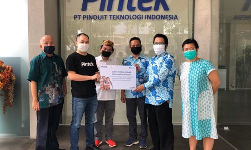 <p>Pintek Menggalang Dana Bersama Ikatan Guru Indonesia Untuk Guru Honorer Yang Terdampak COVID-19/ Pintek</p>
