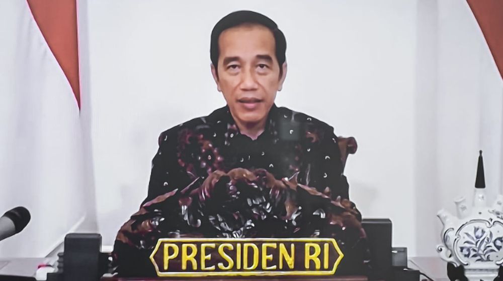 Presiden memberikan arahan kepada para pembantunya belum lama ini