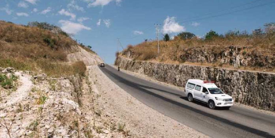 <p>Jalan perbatasan Nusa Tenggaran Timur (NTT) dengan Timor Leste atau dikenal dengan ruas sabuk merah. / Dok. Kementerian PUPR</p>
