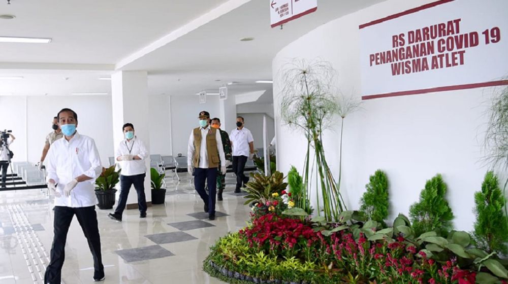 <p>Presiden Joko Widodo saat mengunjungi RS Darurat COVID-19 Wisma Atlet, Kemayoran, Jakarta. / Setkab</p>
