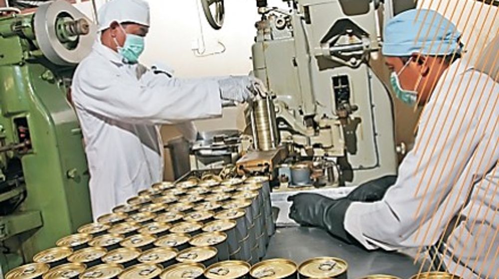 <p>Ilustrasi industri makanan dan minuman. / Dok. Balai Penelitian Teknologi Bahan Alam (BPTBA) </p>
