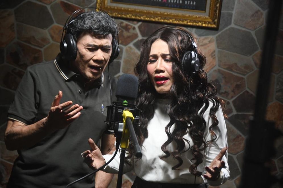 Raja Dangdut Rhoma Irama dan Diva Dangdut Rita Sugiarto