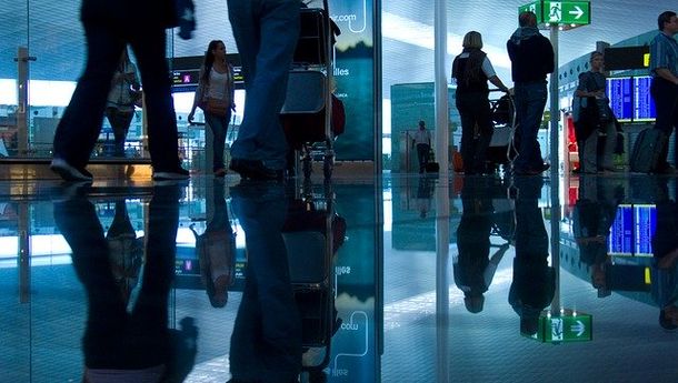 Kebiasaan Baru Penumpang Bandara di Era New Normal
