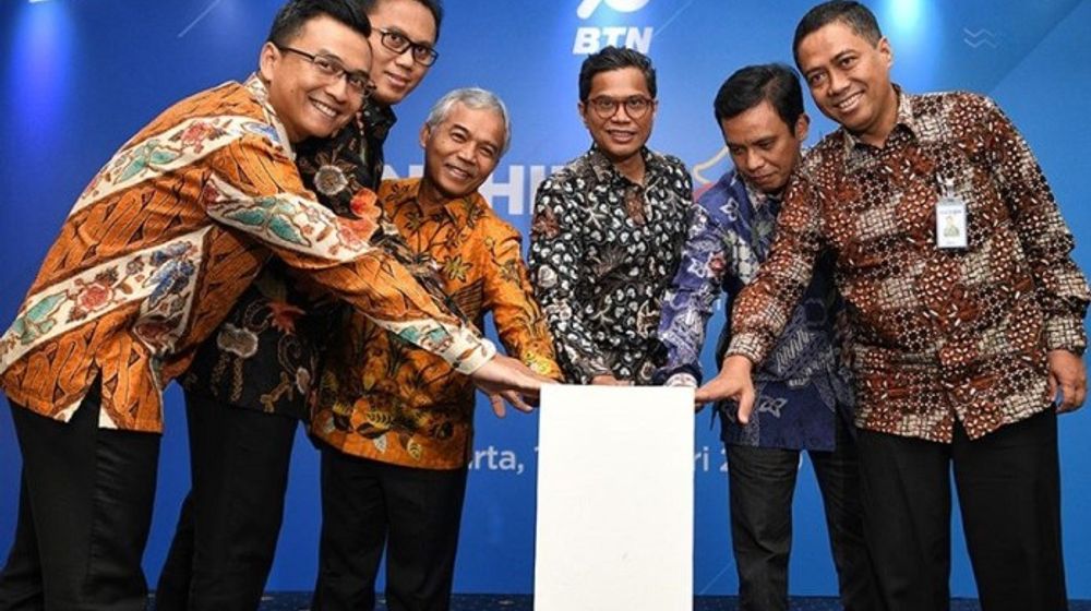 <p>Direktur Utama BTN Pahala Nugraha Mansury bersama jajaran direksi Bank BTN. / Facebook @www.btn.co.id</p>
